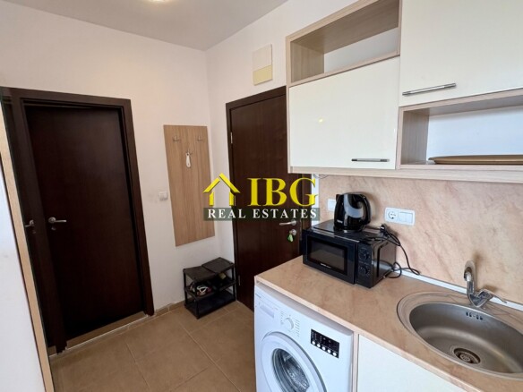 1-Bedroom Apartment with Pool View | Villa Aria, Sunny Beach