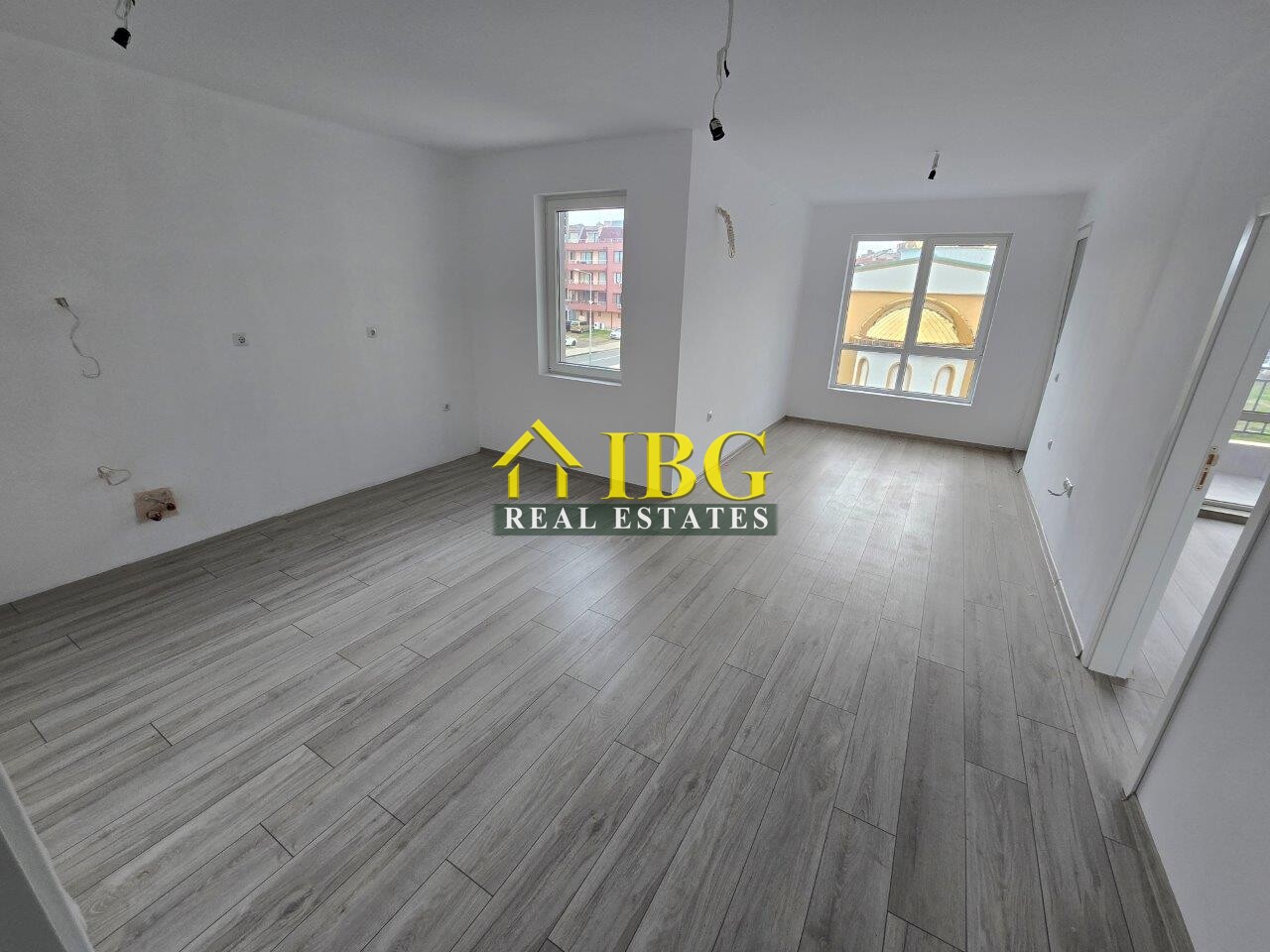 Mieszkanie 3 pokoi 87 m² Nesebyr, Bułgaria