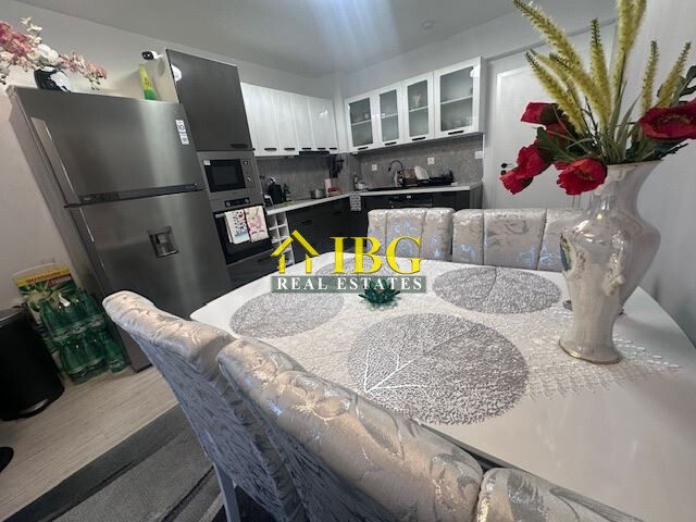 Furnished 2-Bedroom Apartment with Pool View in Dolphin Bay, Sveti Vlas