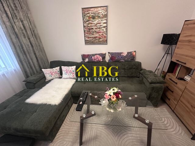 Furnished 2-Bedroom Apartment with Pool View in Dolphin Bay, Sveti Vlas