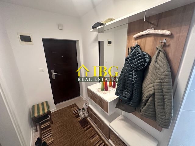 Furnished 2-Bedroom Apartment with Pool View in Dolphin Bay, Sveti Vlas