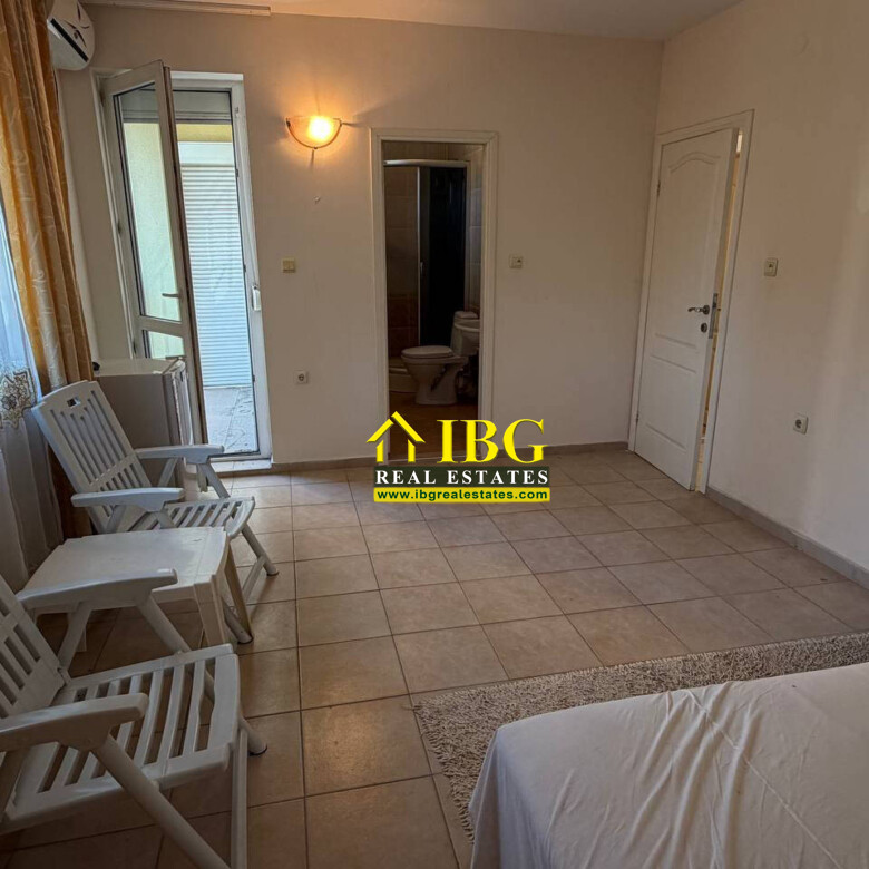 Spacious 2-Bedroom Apartment with Street View | Forum, Sunny Beach