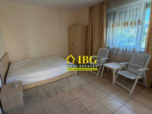 Spacious 2-Bedroom Apartment with Street View | Forum, Sunny Beach