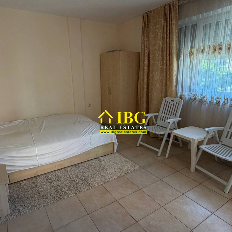 Spacious 2-Bedroom Apartment with Street View | Forum, Sunny Beach