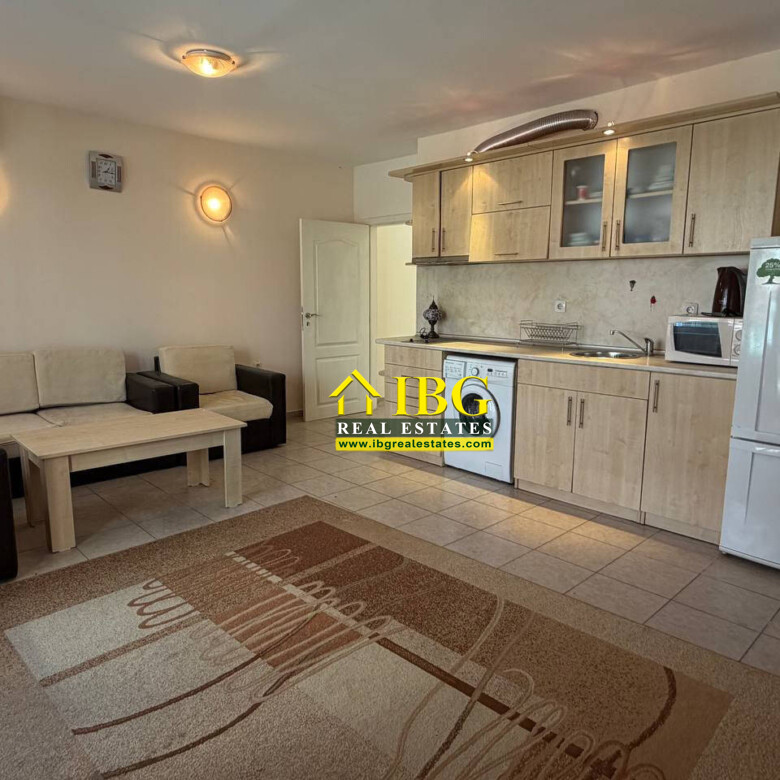 Spacious 2-Bedroom Apartment with Street View | Forum, Sunny Beach