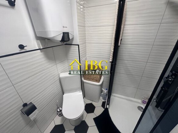 Furnished 2-Bedroom Apartment with Pool View in Dolphin Bay, Sveti Vlas