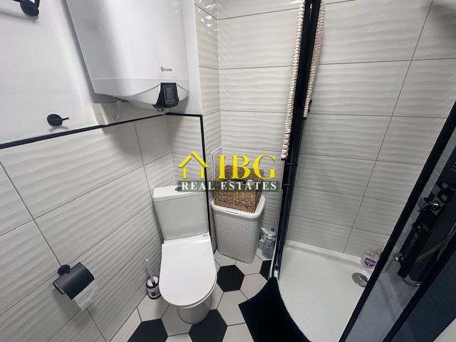 Furnished 2-Bedroom Apartment with Pool View in Dolphin Bay, Sveti Vlas