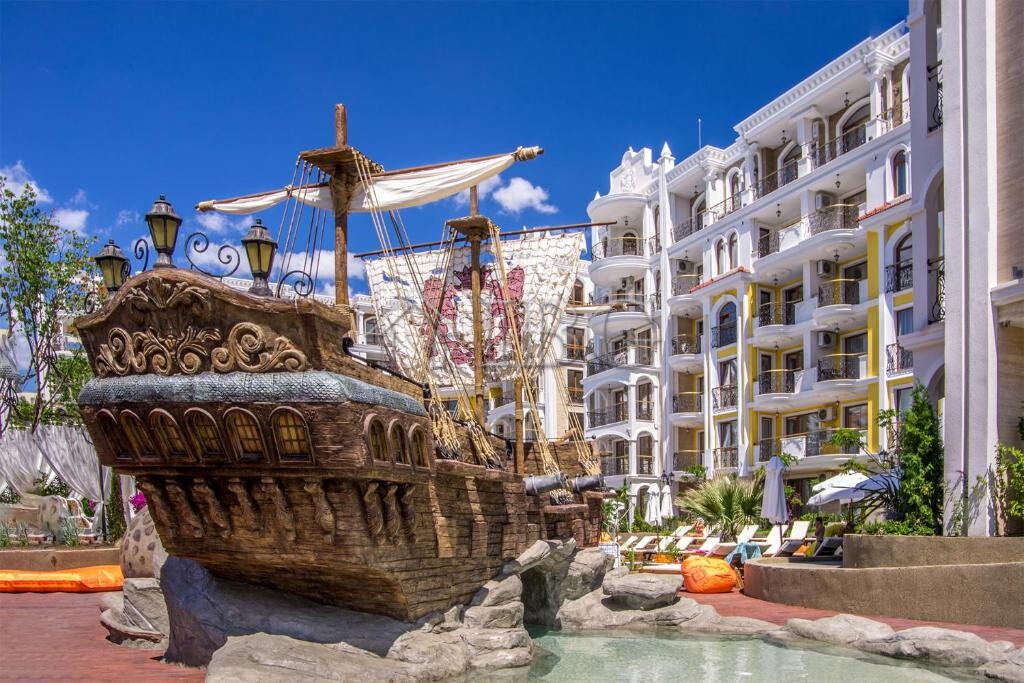 Ground floor 2-Bedroom, 2-Bathroom Apartment in Harmony Suites Monte Carlo | Sunny Beach