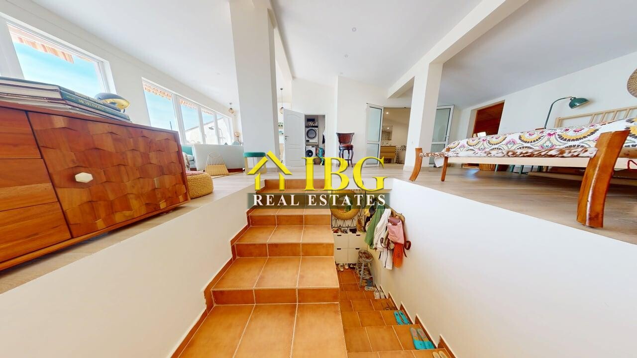 Mieszkanie 4 pokoi 184 m² Sweti Włas, Bułgaria