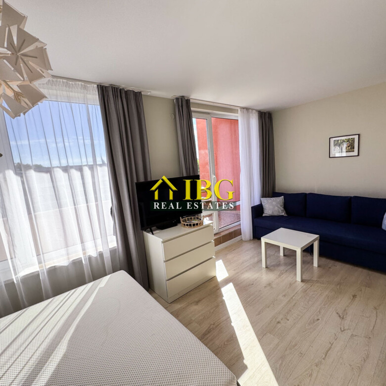 Studio Apartment with Pool View | Holiday Fort Golf Club, Sunny Beach