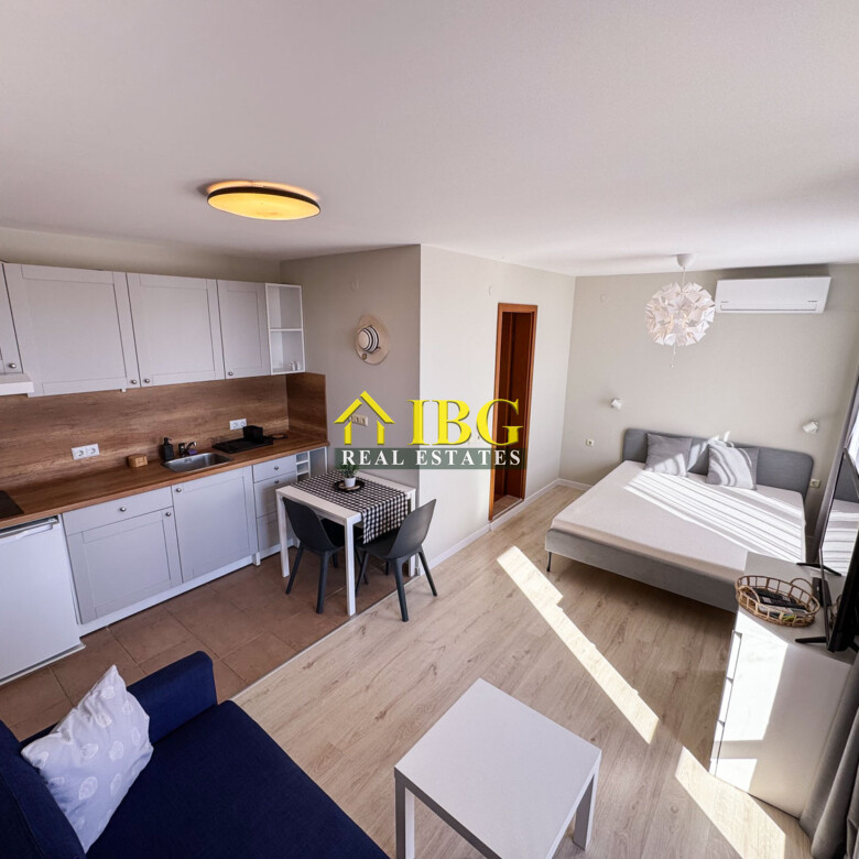 Studio Apartment with Pool View | Holiday Fort Golf Club, Sunny Beach