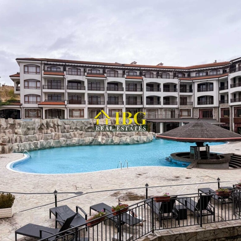 Apartment with 2 bedrooms, 2 Bathrooms & Pool View Terrace | Vineyards Resort, Aheloy