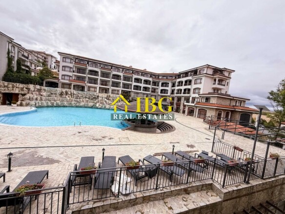 Apartment with 2 bedrooms, 2 Bathrooms & Pool View Terrace | Vineyards Resort, Aheloy