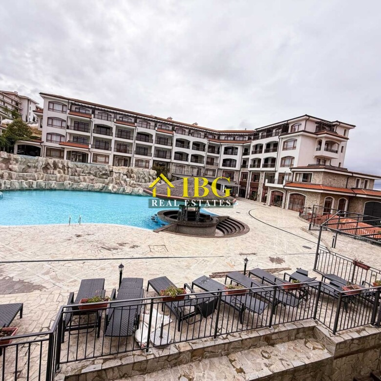 Apartment with 2 bedrooms, 2 Bathrooms & Pool View Terrace | Vineyards Resort, Aheloy