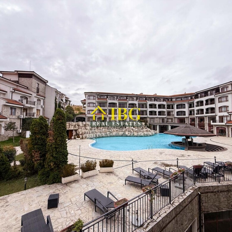 Apartment with 2 bedrooms, 2 Bathrooms & Pool View Terrace | Vineyards Resort, Aheloy