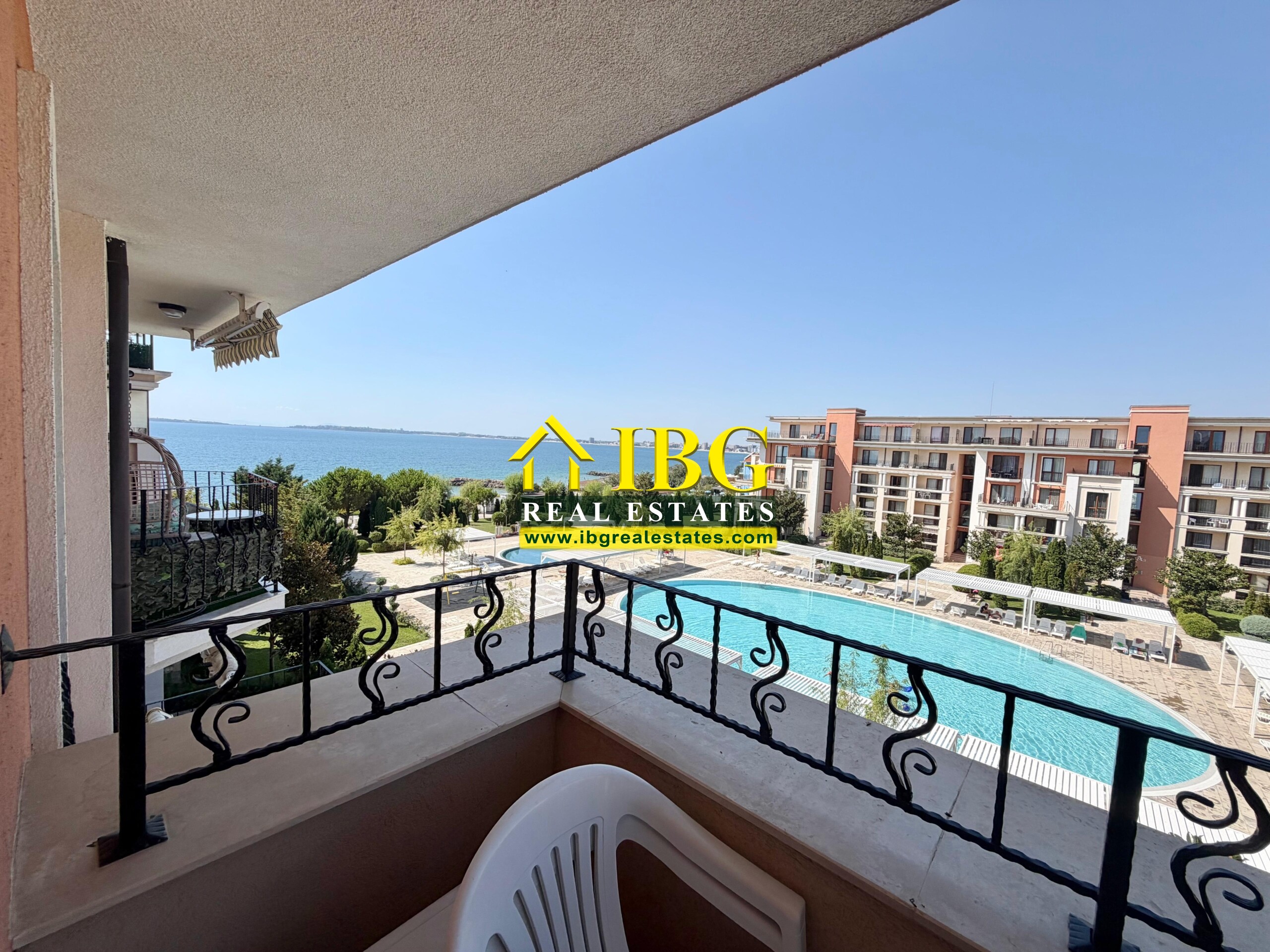 1-Bedroom Apartment with Sea & Pool Views | Prestige Fort Beach, Sveti Vlas