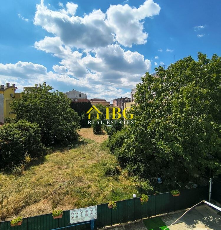 Studio with New Furniture & Pool View | Villa Flora, Ravda