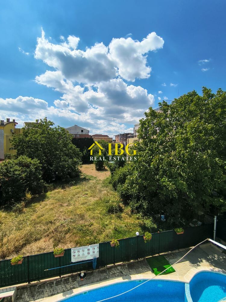 Studio with New Furniture & Pool View | Villa Flora, Ravda