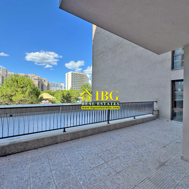 Spacious Furnished 1-Bedroom Apartment with Pool View | Barceló Royal Beach, Sunny Beach