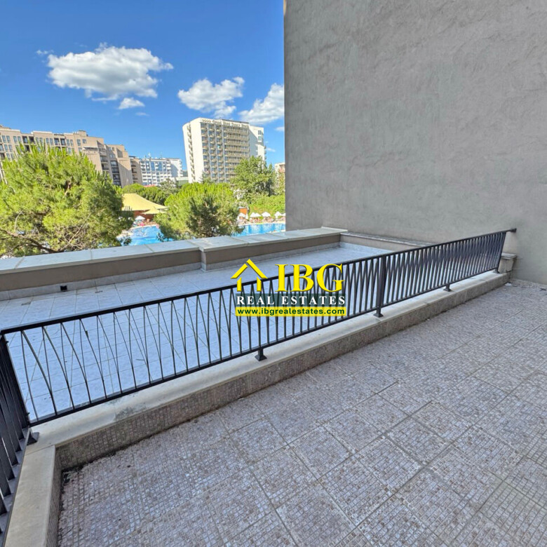 Spacious Furnished 1-Bedroom Apartment with Pool View | Barceló Royal Beach, Sunny Beach