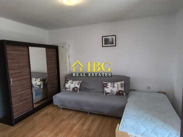 Studio with New Furniture & Pool View | Villa Flora, Ravda
