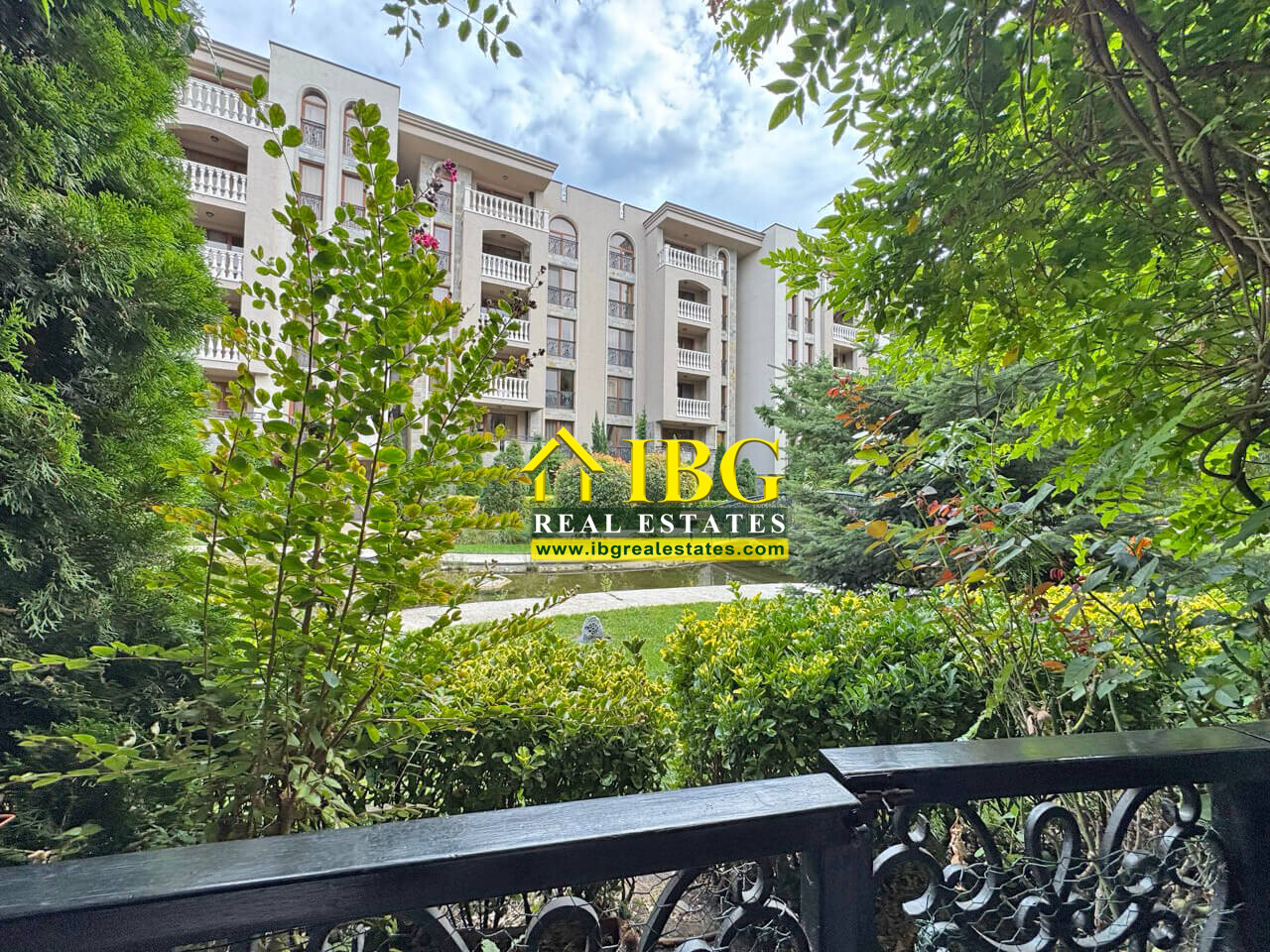 Furnished 1-Bedroom Apartment with Garden View | Cascadas 11, Sunny Beach