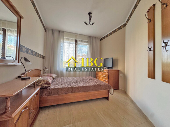 Furnished 2-Bedroom Apartment with Pool View | Esteban, Nessebar