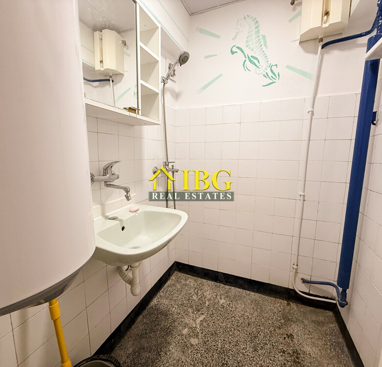 Spacious Unfurnished 2-Bedroom Apartment for Rent | Wide Centre, Ruse