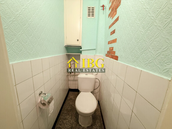 Spacious Unfurnished 2-Bedroom Apartment for Rent | Wide Centre, Ruse