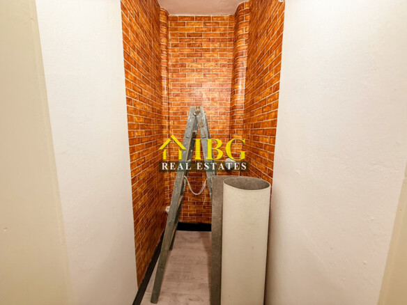 Spacious Unfurnished 2-Bedroom Apartment for Rent | Wide Centre, Ruse