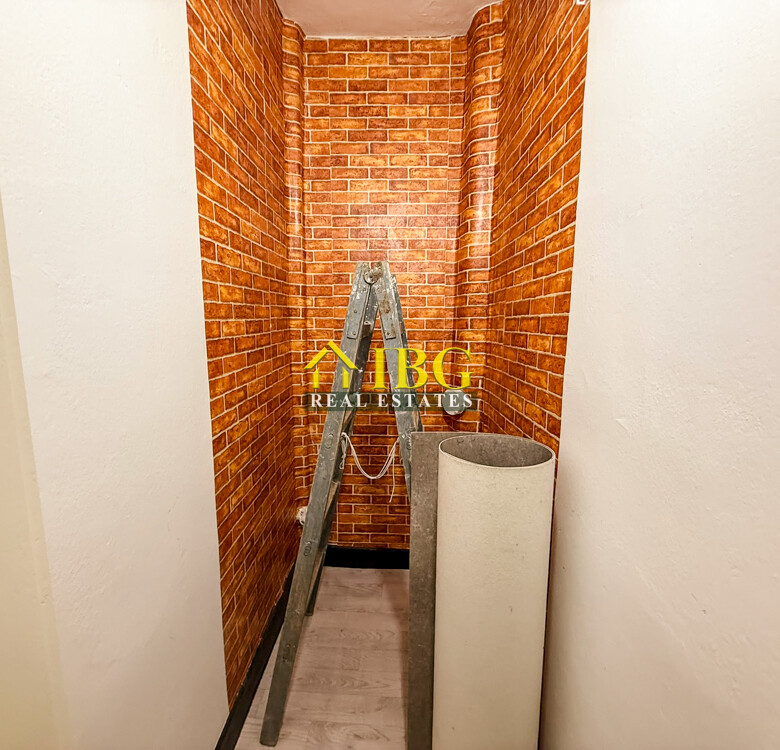 Spacious Unfurnished 2-Bedroom Apartment for Rent | Wide Centre, Ruse