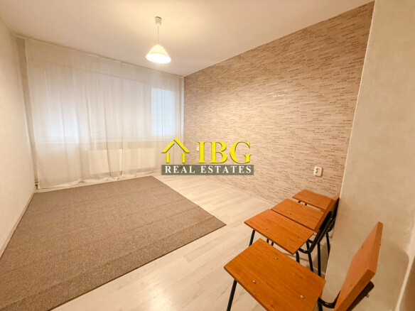 Spacious Unfurnished 2-Bedroom Apartment for Rent | Wide Centre, Ruse