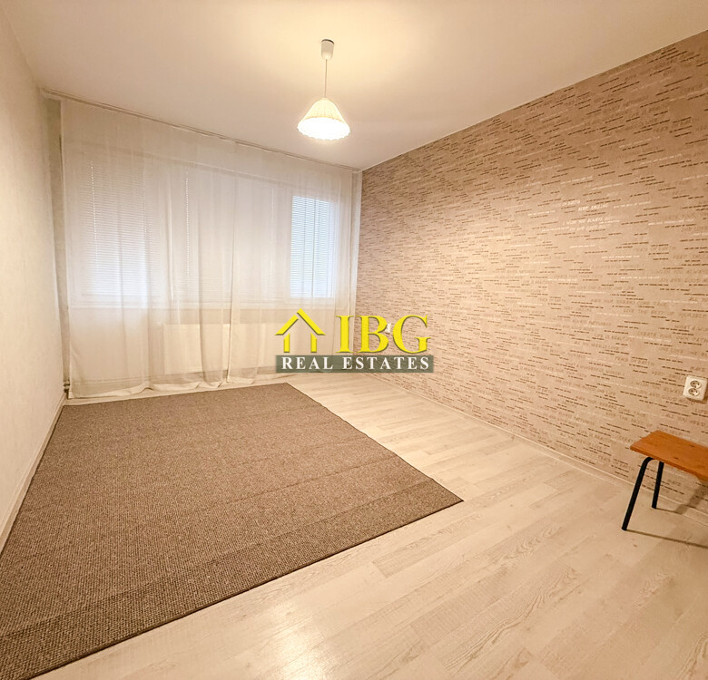 Spacious Unfurnished 2-Bedroom Apartment for Rent | Wide Centre, Ruse