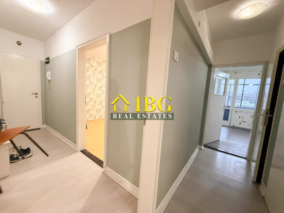 Spacious Unfurnished 2-Bedroom Apartment for Rent | Wide Centre, Ruse