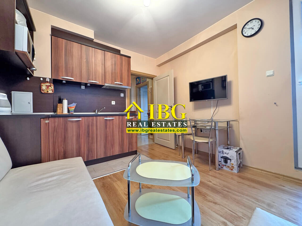 Furnished 1-Bedroom Apartment with City View | Messembria Palace, Sunny Beach