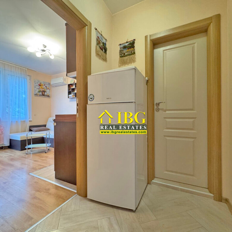 Furnished 1-Bedroom Apartment with City View | Messembria Palace, Sunny Beach