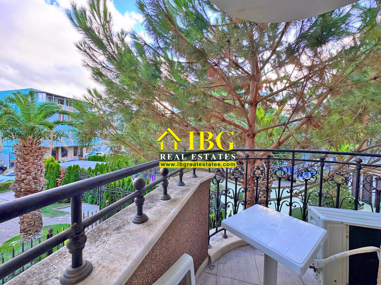 Furnished 1-Bedroom Apartment with City View | Messembria Palace, Sunny Beach