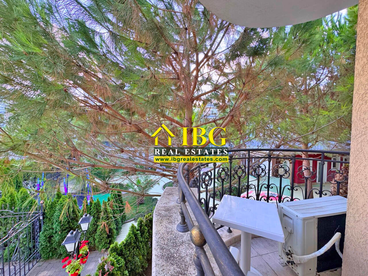 Furnished 1-Bedroom Apartment with City View | Messembria Palace, Sunny Beach