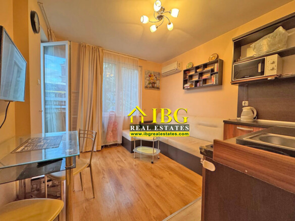 Furnished 1-Bedroom Apartment with City View | Messembria Palace, Sunny Beach