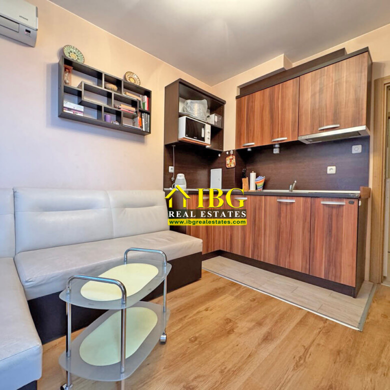Furnished 1-Bedroom Apartment with City View | Messembria Palace, Sunny Beach