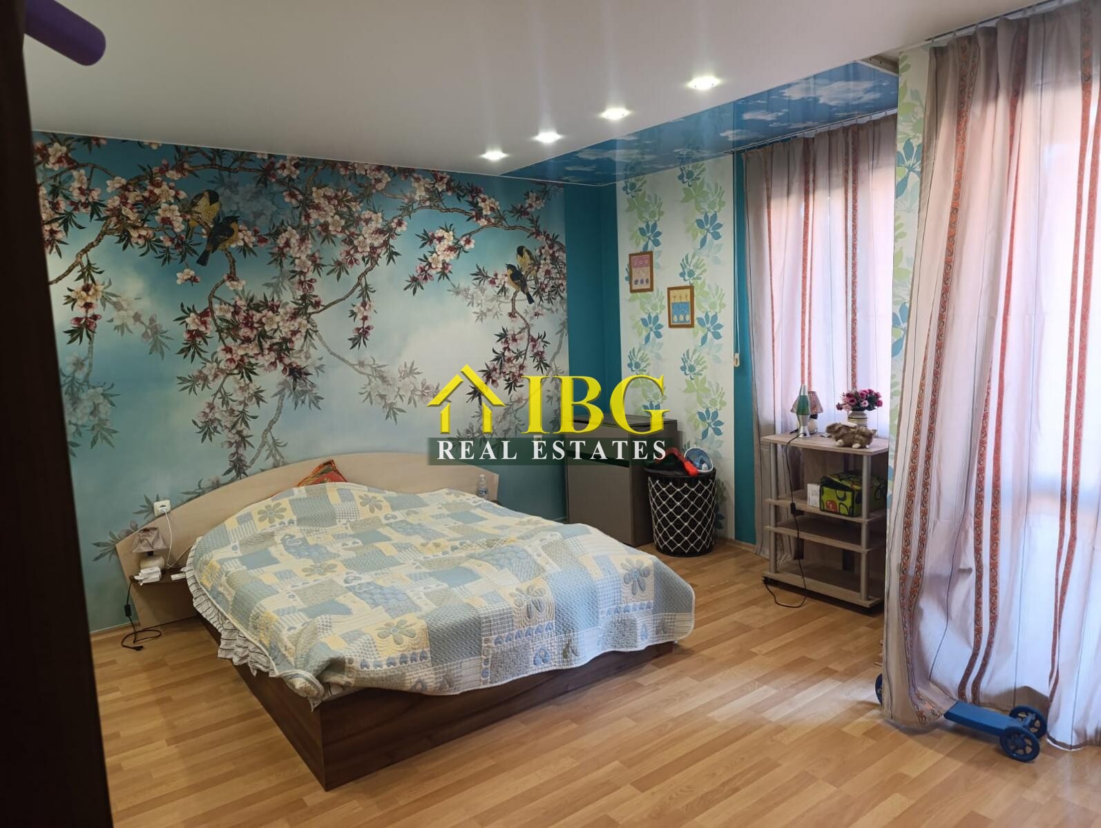 Mieszkanie 3 pokoi 105 m² Nesebyr, Bułgaria