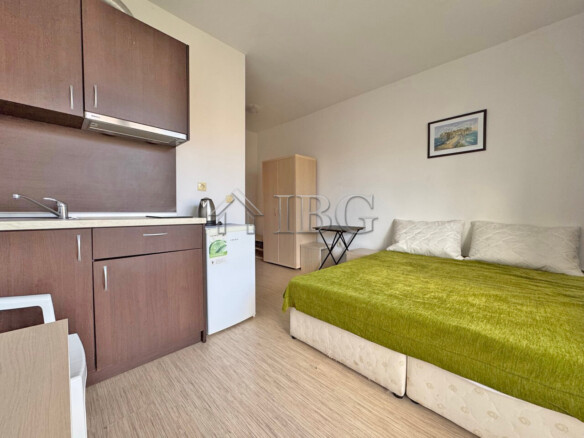 Furnished Studio with balcony | Sunny View Central, Sunny Beach